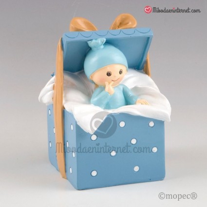 Figura pastel Bautizo Bebé caja regalo celeste 14,5 cms
