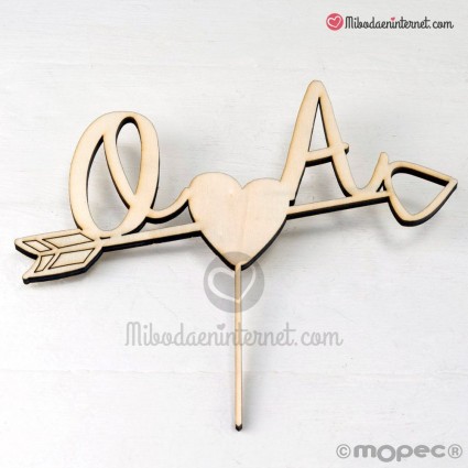 CakeTopper Madera Iniciales Corazón