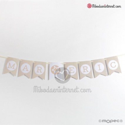 Banderola Letras beige guirnalda