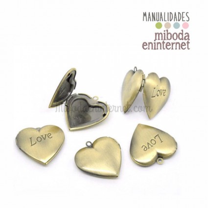 Camafeo colgante guardapelo corazón LOVE dorado lamé