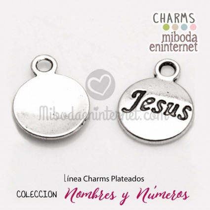 Charm medalla redonda con nombre Jesús plateada