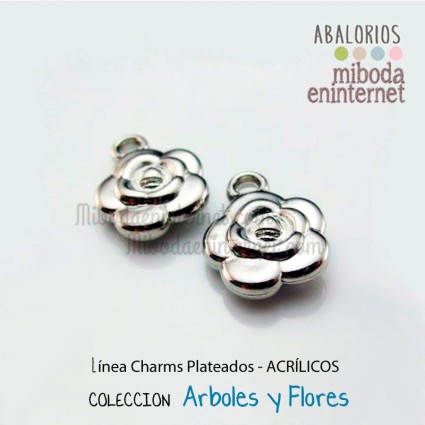 Abalorio Acrílico plateado charm flor rosa