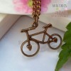 Collar Bicicleta en tono bronce con cadena de 48 cms