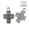 Charm metal plateado Cruz labrada cuadrada