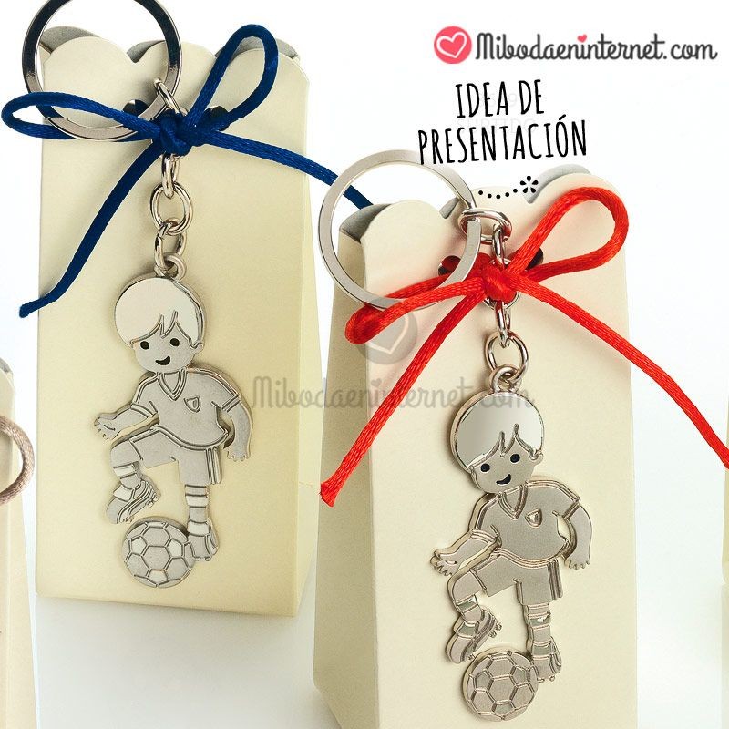 Regalo de comunión personalizado para niño | marcapáginas y llavero