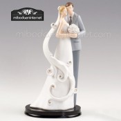 Pareja de Novios 23 cms estilo Clásico Ramo Flores