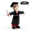 Figura Graduado niño con diploma