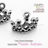 Charm Corona labrada plateada