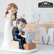 Topo de bolo Noivinhos jogando playstation  Muñecos tarta boda, Figuras  tarta boda, Novios para pastel